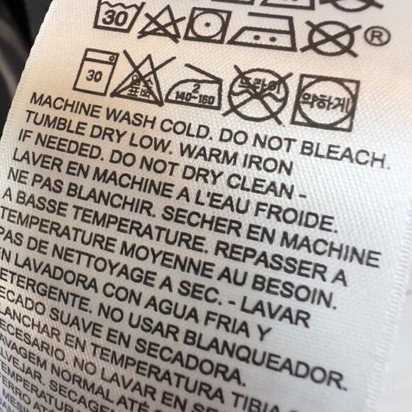 Levis Top SZ XS Black The Perfect Tee Bleached Logo Cactus Flower Short Sleeve - Picture 11 of 14